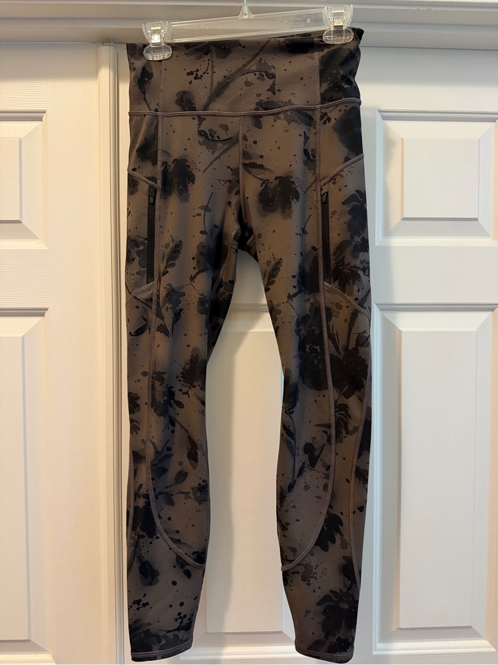 Athleta Rainier Reflective Tight Size S